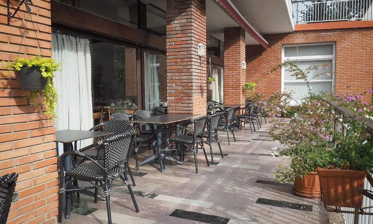 Hotel Alcazar Irun - Centro Ciudad