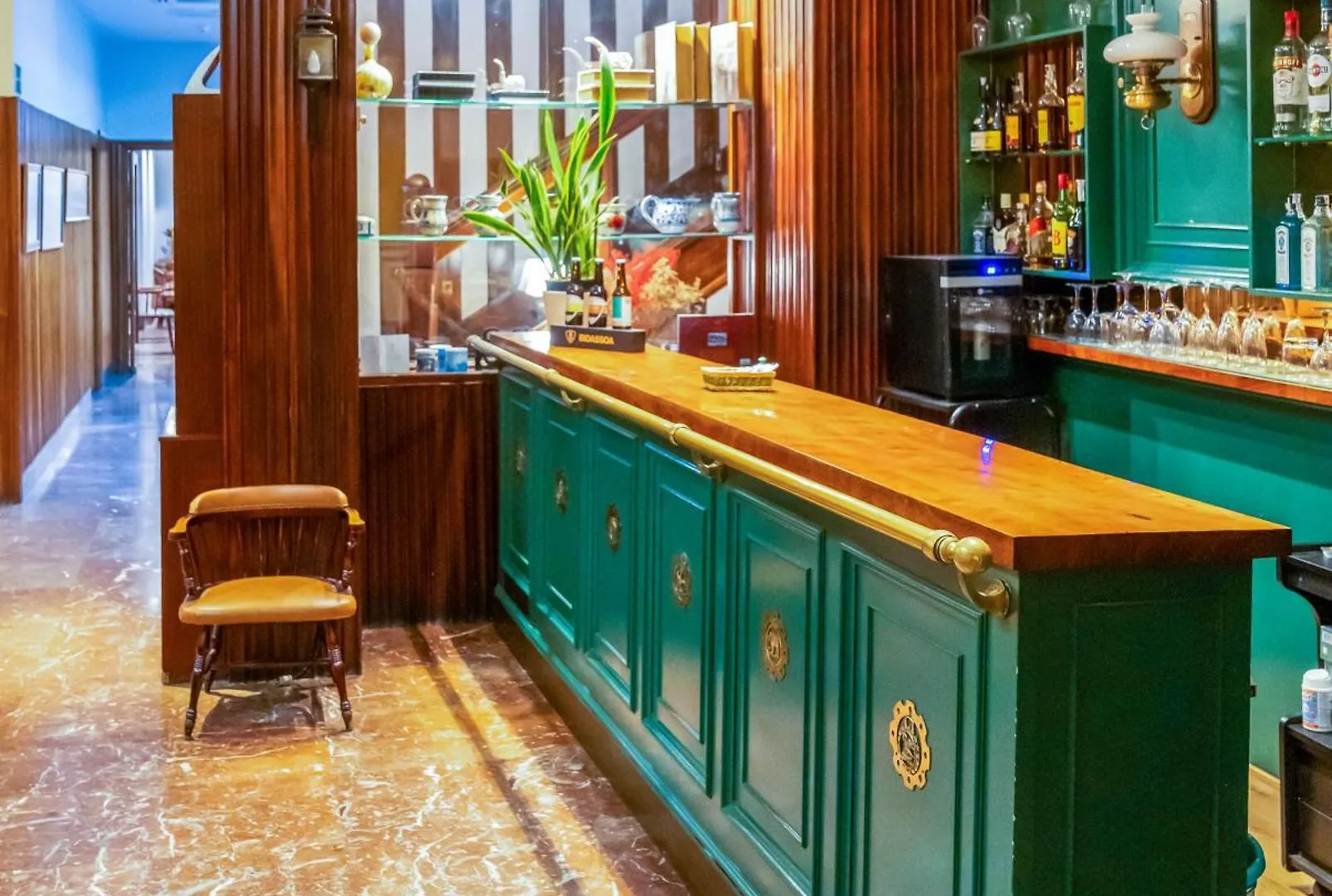 Hotel Alcazar Irun - Centro Ciudad